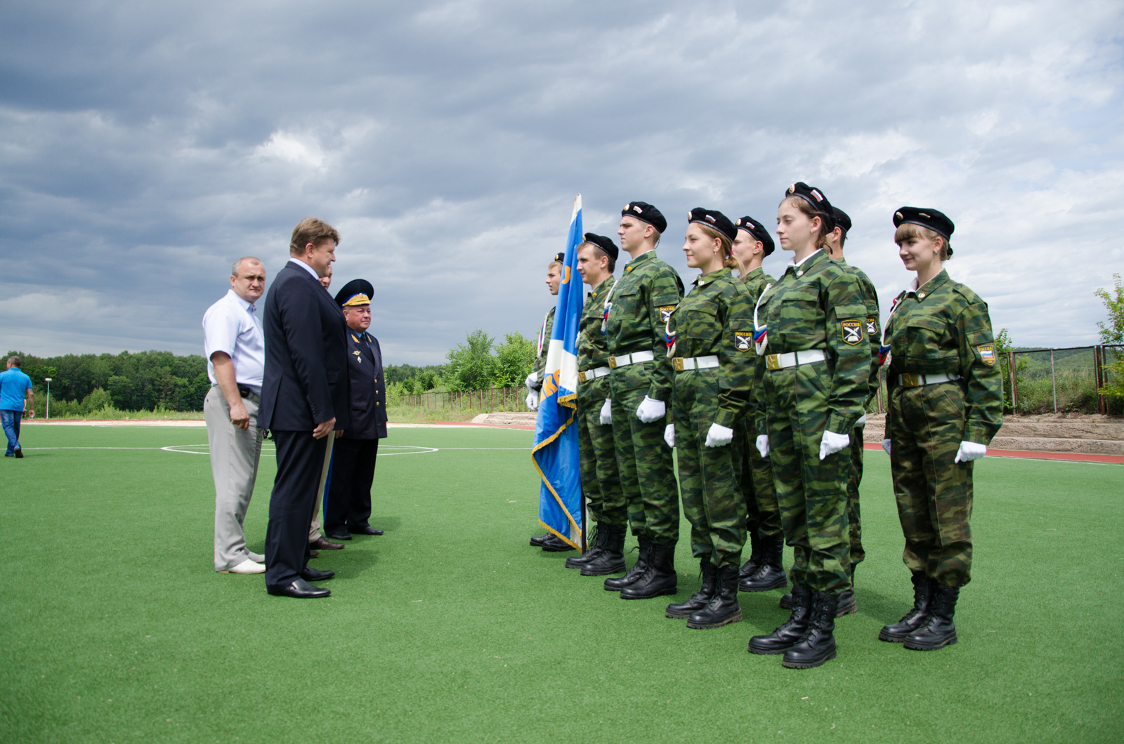 Тюльганский оренбургская область погода. Зарница Оренбург. Зарница Тюльган. Зарница в Троицке. Военная база в Ташле.