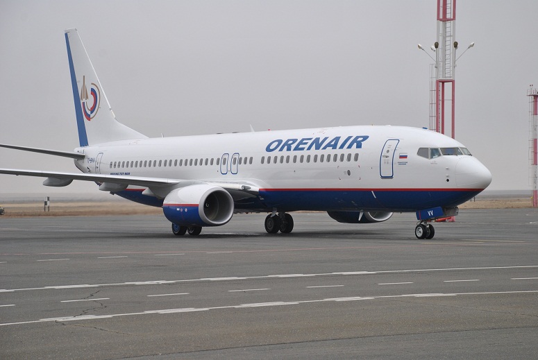 Авиакомпании оренбурга. Боинг 737 800 Оренбургские авиалинии. Orenair авиакомпания. Боинг 737 400 Оренэйр. 777 Orenair.