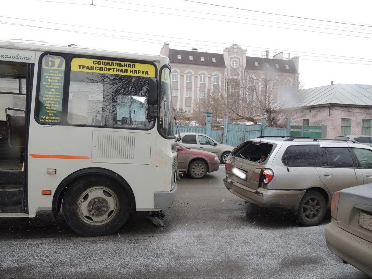 Автовокзал оренбург автобусов. ПАЗ Оренбург 67. Пазик 67 маршрут. Автобус Оренбург. Оренбургский автобус ПАЗ.