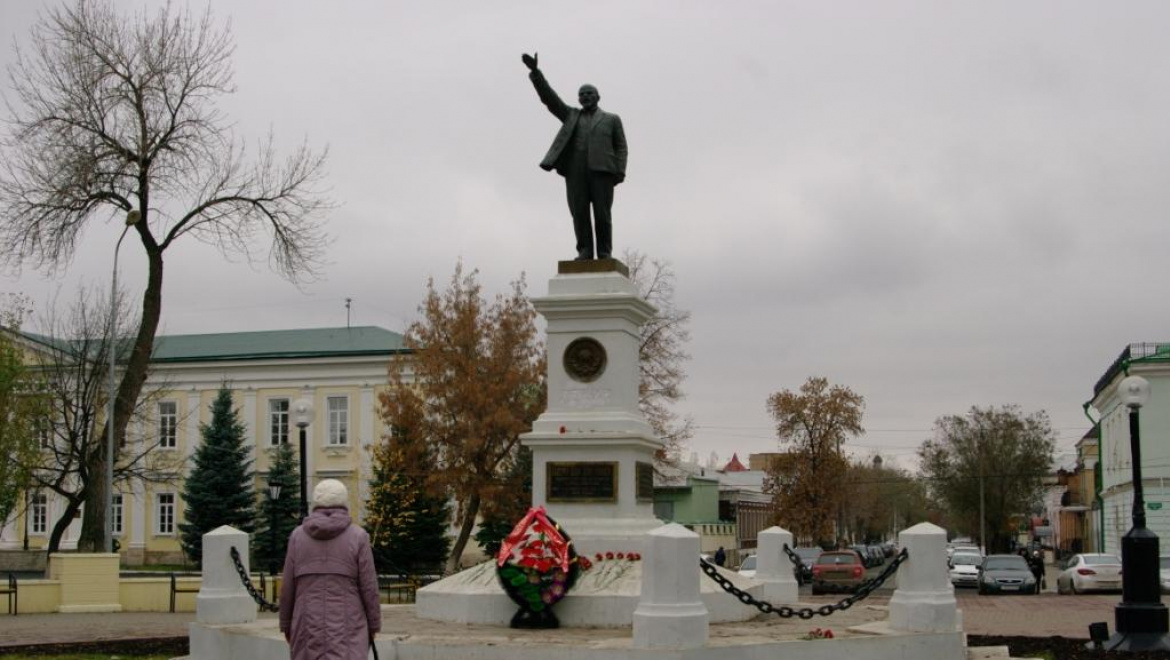 Намечен план по реставрации памятника В.И.Ленину